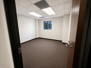 11600 Wilshire Blvd, Los Angeles, CA à louer Photo intérieure– Image 1 sur 4