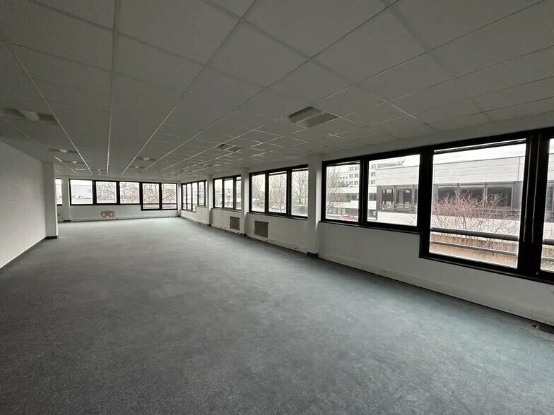 Bureau dans Strasbourg à louer - Photo de l’immeuble – Image 3 sur 7
