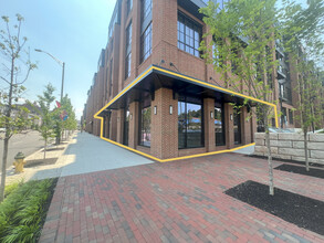 349-377 Broad St, Newark, NJ à louer Photo de l’immeuble– Image 2 sur 2