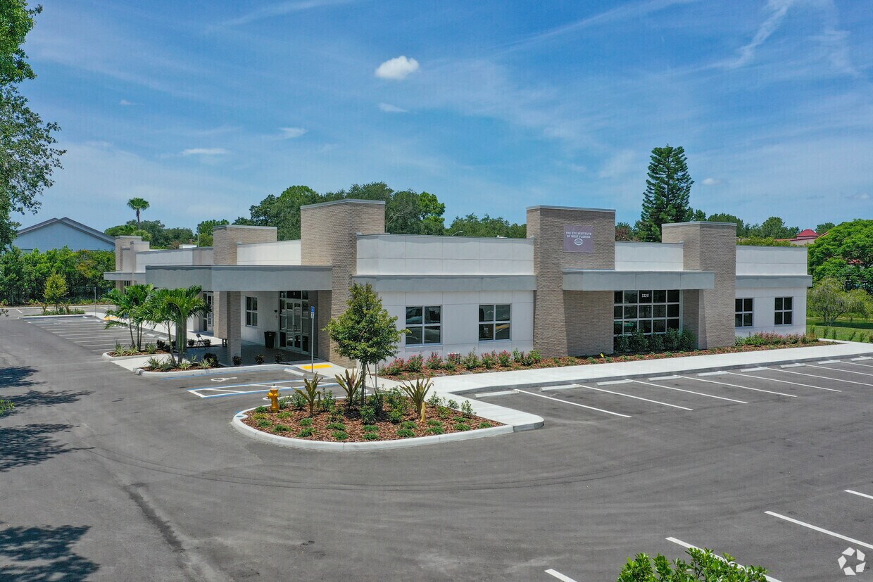 3220 N McMullen Booth Rd, Clearwater, FL à vendre Photo principale– Image 1 sur 11