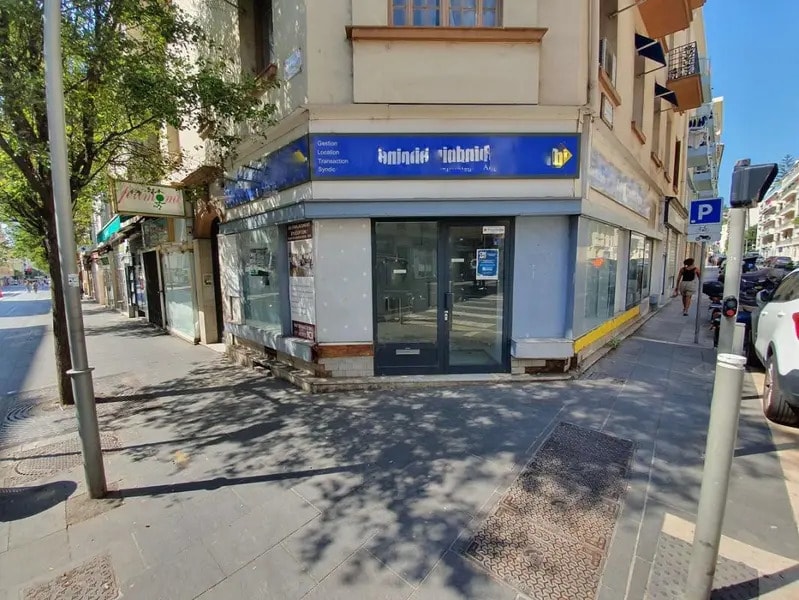 Local commercial dans Nice à louer Photo de l’immeuble– Image 1 sur 7