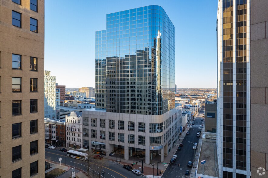 222 Delaware Ave, Wilmington, DE à louer - Photo de l’immeuble – Image 1 sur 11