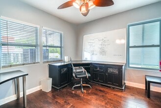 2531 Central Ave, Saint Petersburg, FL à louer Photo intérieure– Image 2 sur 5