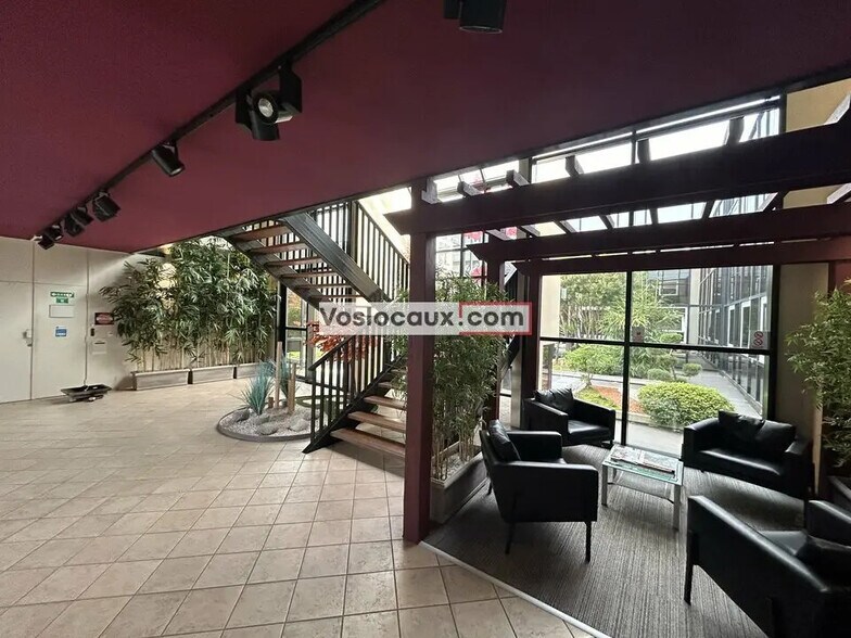 Bureau dans SOPHIA ANTIPOLIS à louer - Photo de l’immeuble – Image 2 sur 10