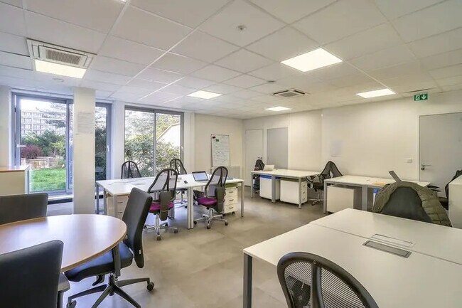 Plus de détails pour Bureau à vendre