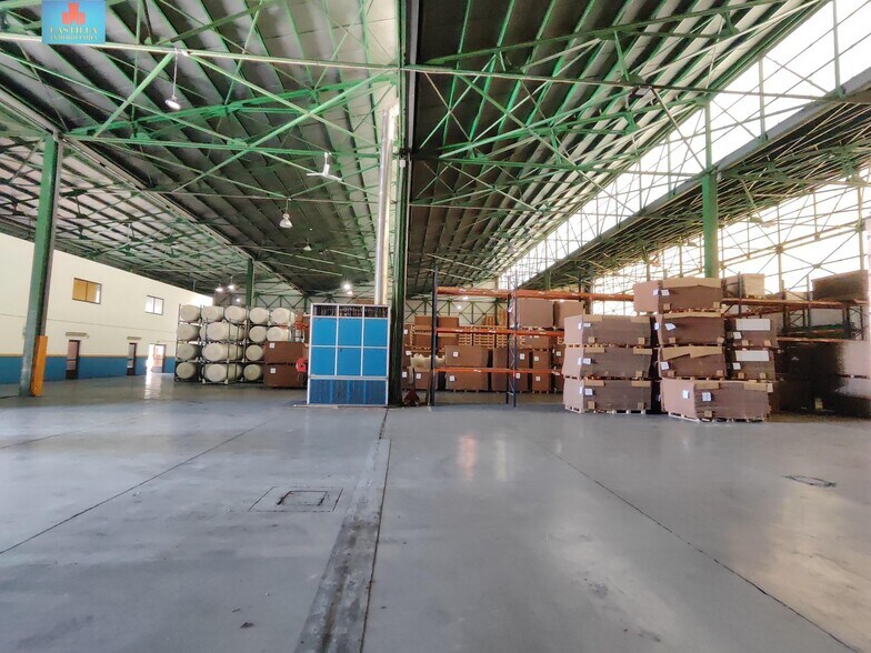 Industriel/Logistique dans Ávila, Ávila à vendre - Photo de l’immeuble – Image 2 sur 3