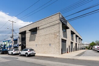 Plus de détails pour 151 Industrial Loop, Staten Island, NY - Bureau, Industriel/Logistique à louer