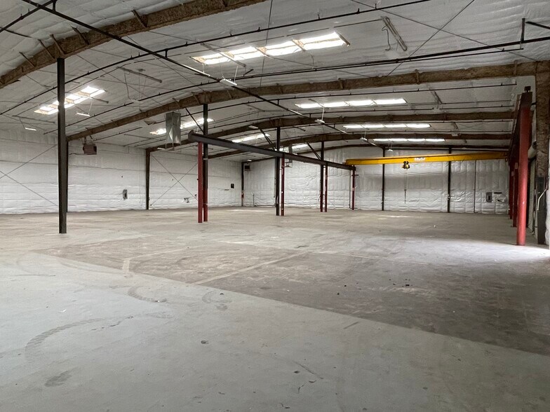 4201 Armour Ave, Bakersfield, CA à louer - Photo de l’immeuble – Image 2 sur 4