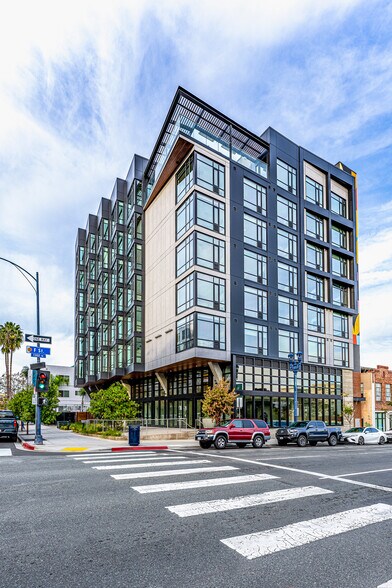 805 13th St, San Diego, CA à louer - Photo de l’immeuble – Image 2 sur 2