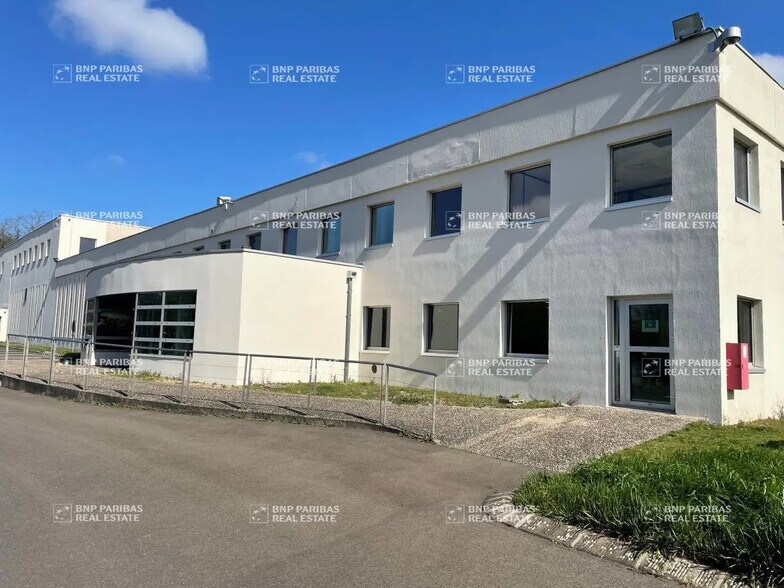 Bureau dans Saint-Cyr-en-Val à louer - Photo de l’immeuble – Image 3 sur 8