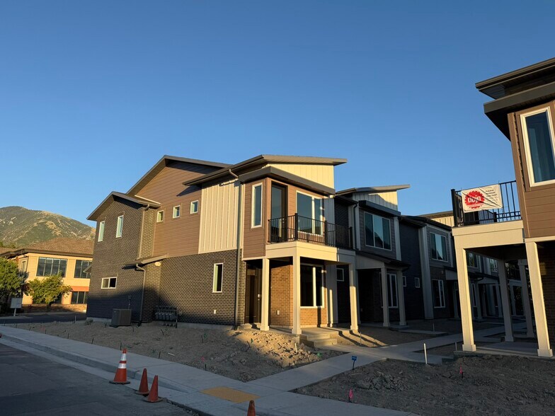652 E 12225 S, Draper, UT à vendre - Photo de l’immeuble – Image 1 sur 28