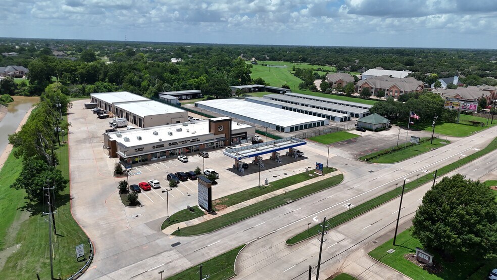 1531 FM 359 Rd, Richmond, TX à louer - Photo de l’immeuble – Image 2 sur 8