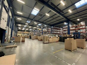 Bureau dans Miribel à louer Photo intérieure– Image 1 sur 1