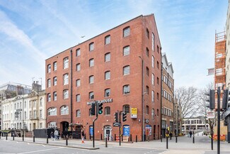 Plus de détails pour 62 Prince St, Bristol - Bureau à louer