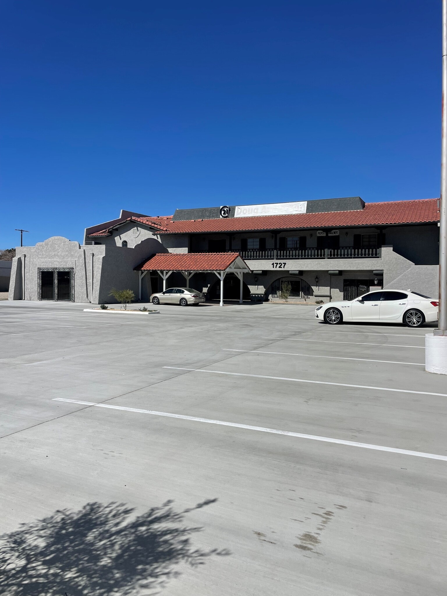 1727 W Avenue K, Lancaster, CA à louer Photo principale– Image 1 sur 12