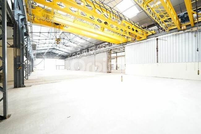 Plus de détails pour 101 Rue du Dauphiné, Saint-Priest - Industriel/Logistique à louer