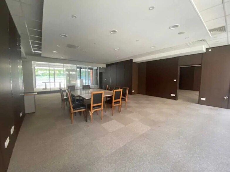 Bureau dans Lyon à vendre - Photo de l’immeuble – Image 3 sur 35