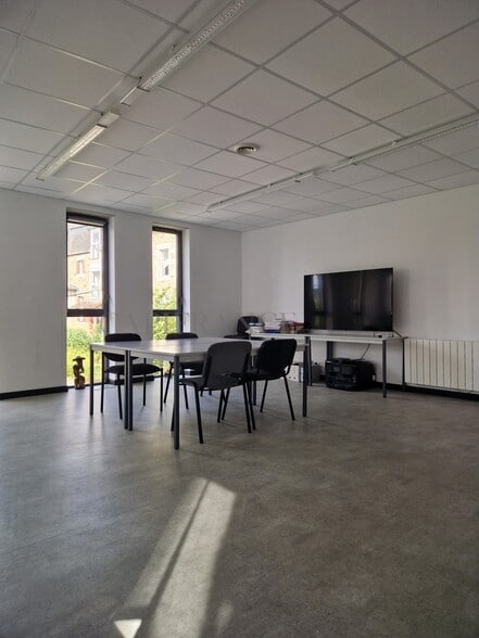 Bureau dans Guingamp à louer - Photo intérieure – Image 3 sur 8
