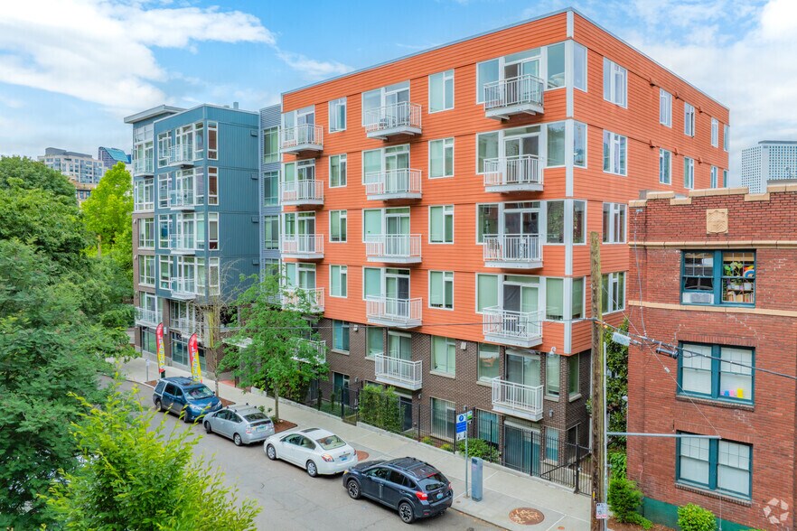 1615 Belmont Ave, Seattle, WA à louer - Photo de l’immeuble – Image 2 sur 13