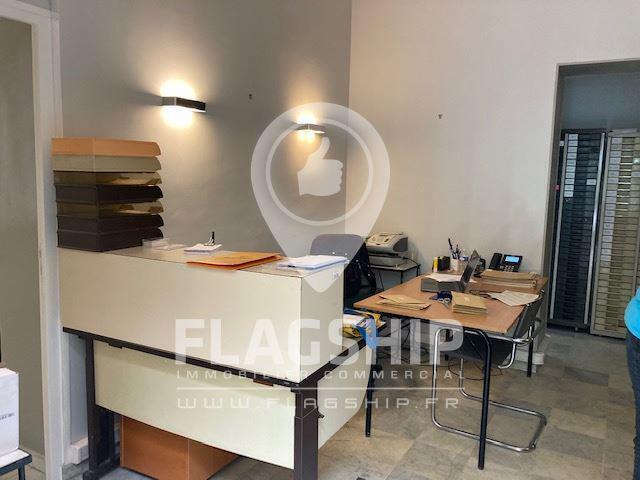Bureau dans Paris à louer - Photo de l’immeuble – Image 1 sur 7
