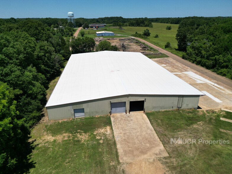 405 Commerce Park Ave, Canton, MS à louer - Photo de l’immeuble – Image 3 sur 17
