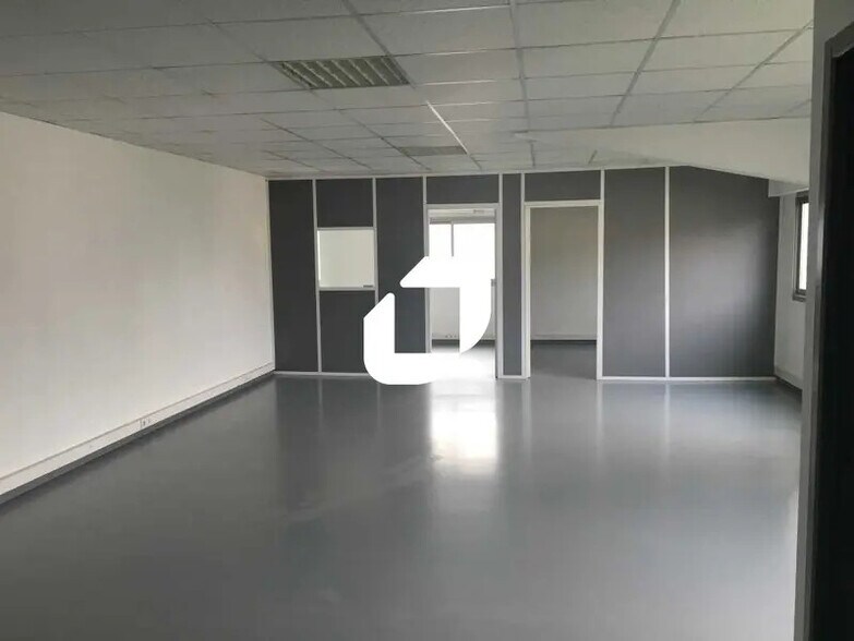Bureau dans Mérignac à louer - Photo intérieure – Image 2 sur 15