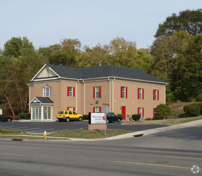 1313 W Dorothy Ln, Kettering, OH à vendre - Photo de l’immeuble – Image 3 sur 3
