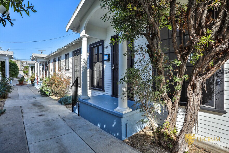 2867-2873 Edgehill Dr, Los Angeles, CA à vendre - Photo de l’immeuble – Image 3 sur 34