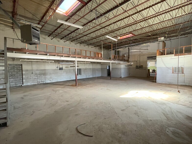4780 Briar Rd, Cleveland, OH à louer - Photo de l’immeuble – Image 2 sur 7