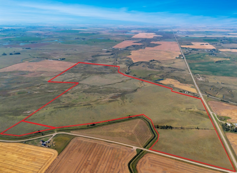 Highway 564, Strathmore, AB à vendre - Aérien – Image 1 sur 1