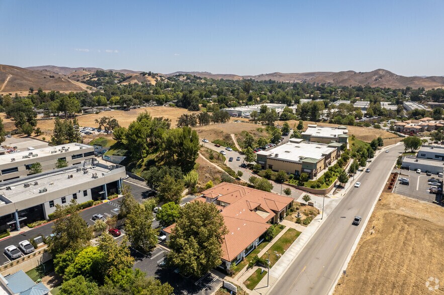 28811 Canwood St, Agoura Hills, CA à louer - Aérien – Image 3 sur 25