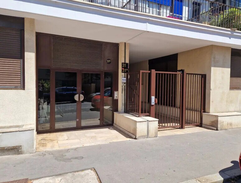 Bureau dans Boulogne-Billancourt à louer - Photo de l’immeuble – Image 1 sur 17