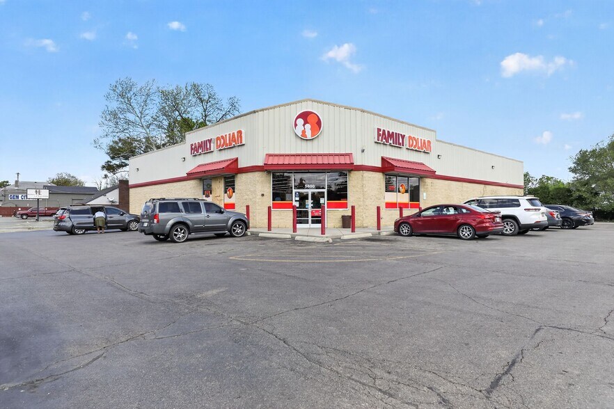 5800 N Main St, Dayton, OH à vendre - Photo de l’immeuble – Image 2 sur 5