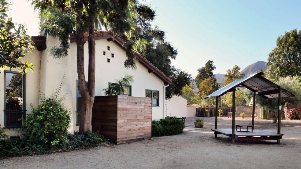 306 E Matilija St, Ojai, CA à vendre - Photo de l’immeuble – Image 2 sur 19