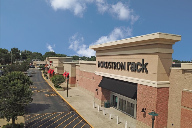 Plus de détails pour 4600 Shelbyville Rd, Louisville, KY - Local commercial, Local d'activités à louer