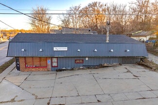 Plus de détails pour 1964 Indianola Ave, Des Moines, IA - Bureau à vendre