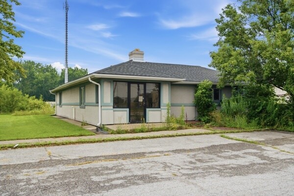 4728 61st Ave, Hobart, IN à vendre - Photo de l’immeuble – Image 3 sur 11