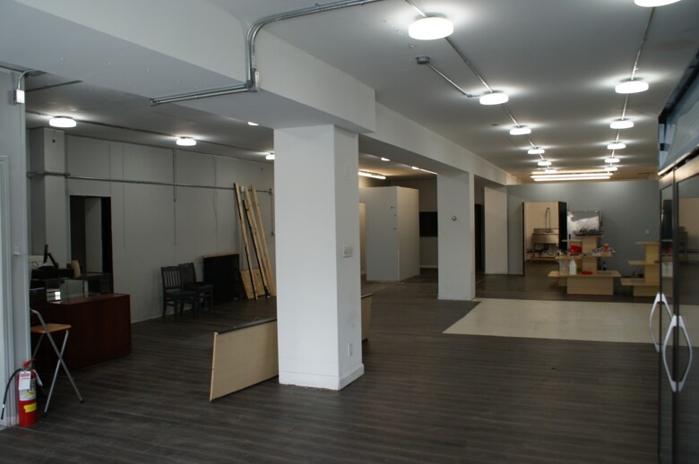 50 Bond St E, Oshawa, ON à louer Photo intérieure– Image 1 sur 5