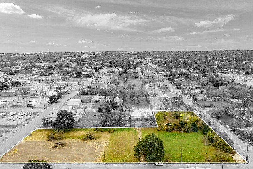901 Columbus Ave, Waco, TX à vendre - Photo principale – Image 1 sur 3