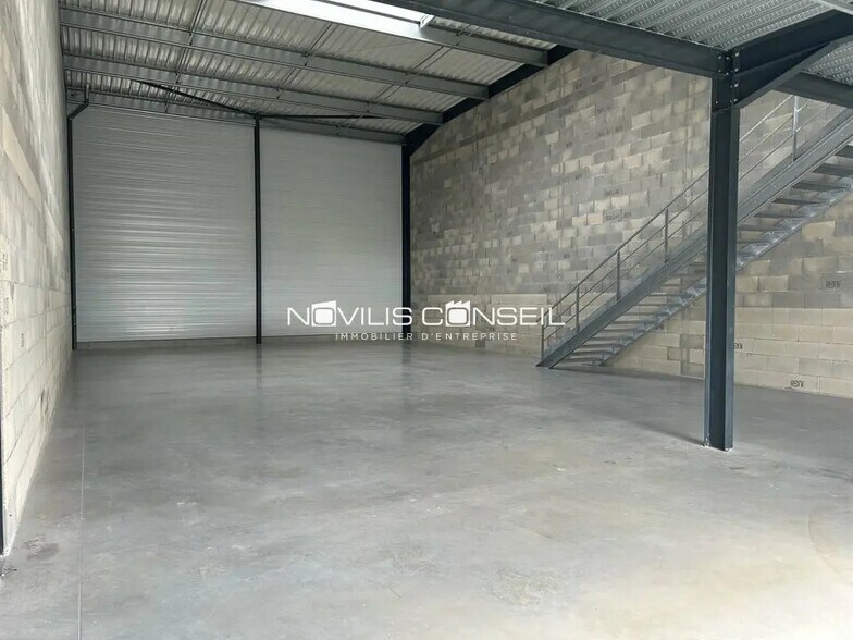 Local d'activités dans Montauban à vendre - Photo de l’immeuble – Image 2 sur 13