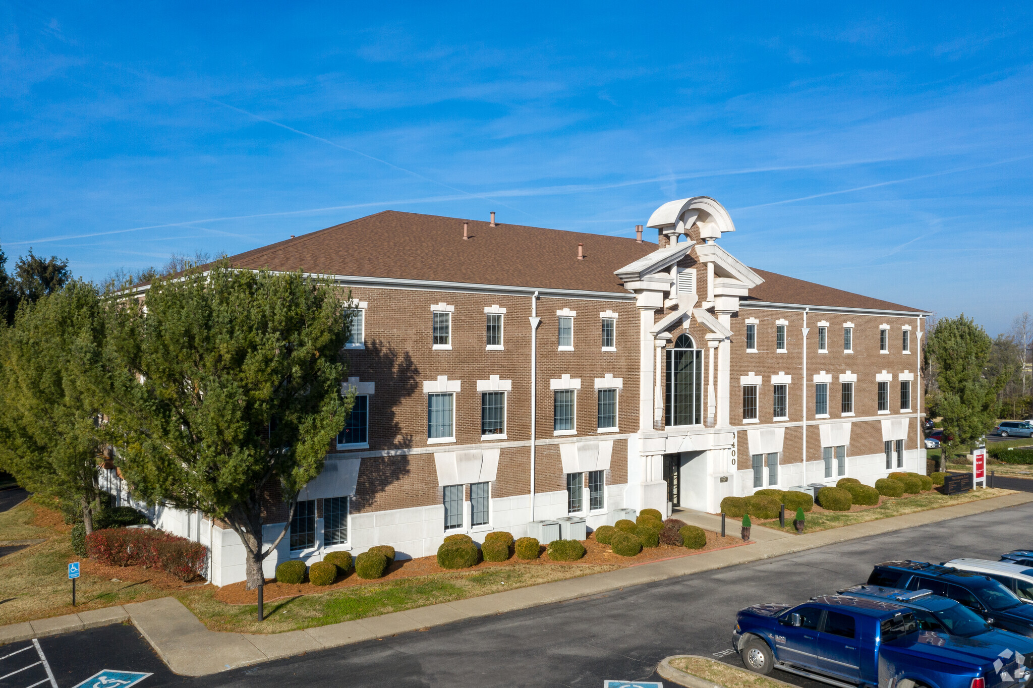 9400 Williamsburg Plaza, Louisville, KY à louer Photo principale– Image 1 sur 15