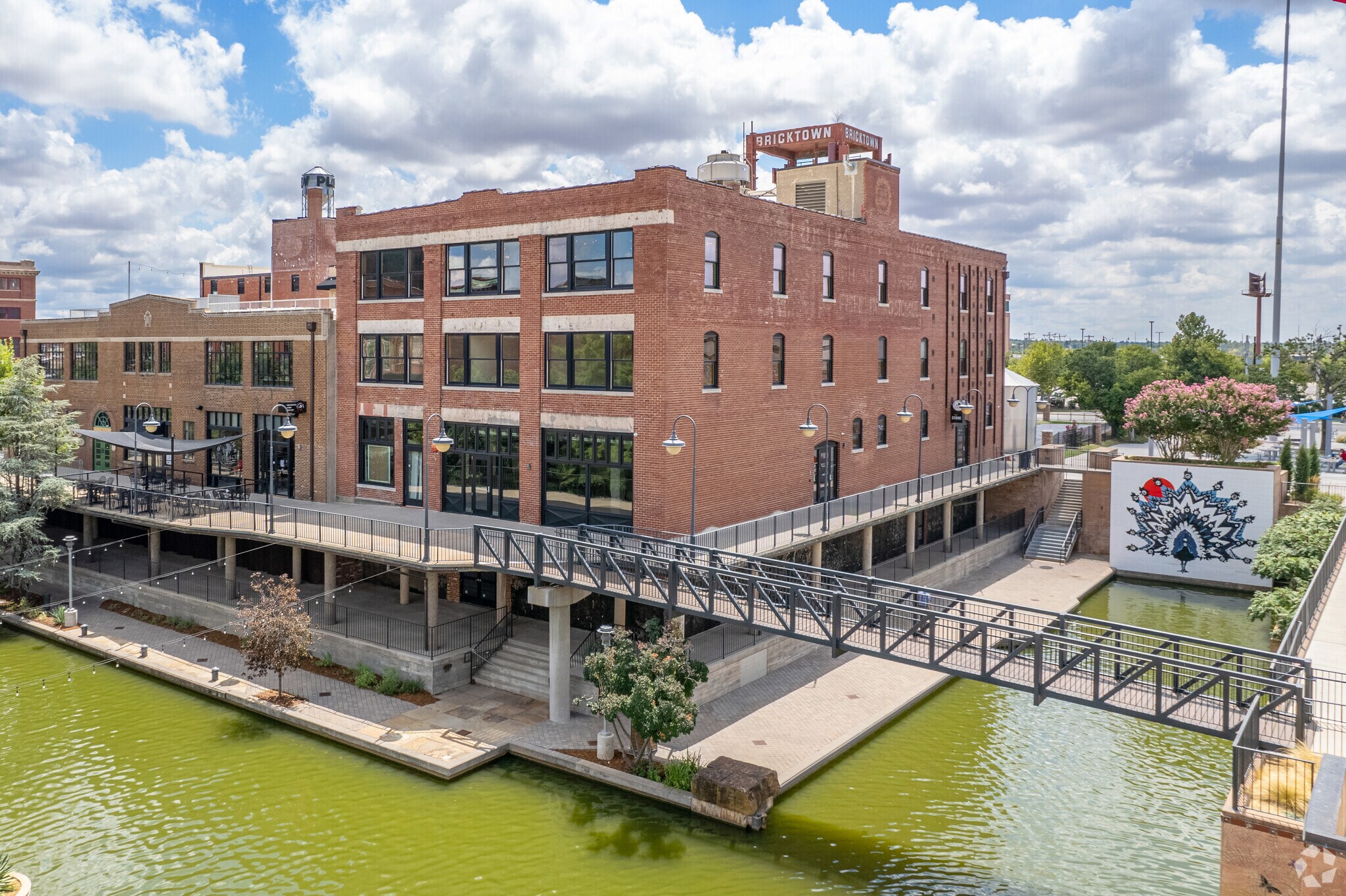 2 E California Ave, Oklahoma City, OK à vendre Photo principale– Image 1 sur 2