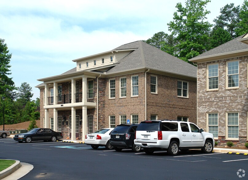 1905 Woodstock Rd, Roswell, GA à louer - Photo de l’immeuble – Image 3 sur 10