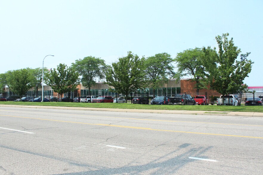 6501 E Nevada Ave, Detroit, MI à louer - Photo principale – Image 2 sur 14