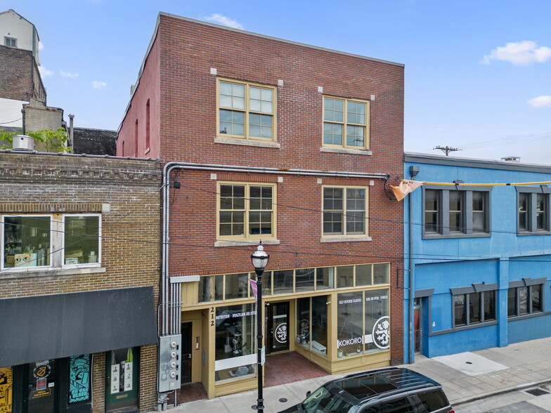 212 W McDaniel St, Springfield, MO à louer - Photo de l’immeuble – Image 1 sur 29