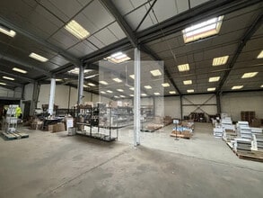 Local d'activités dans Civrieux-d'Azergues à vendre Photo intérieure– Image 1 sur 8