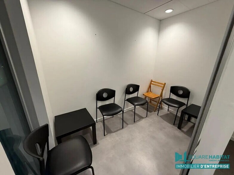 Bureau dans Saint-Cyr-sur-Loire à vendre - Photo de l’immeuble – Image 3 sur 5