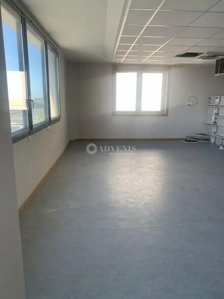 Bureau dans Béziers à louer - Photo de l’immeuble – Image 1 sur 12