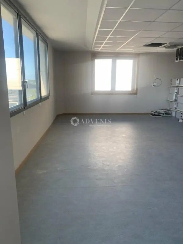 Plus de détails pour Bureau à vendre