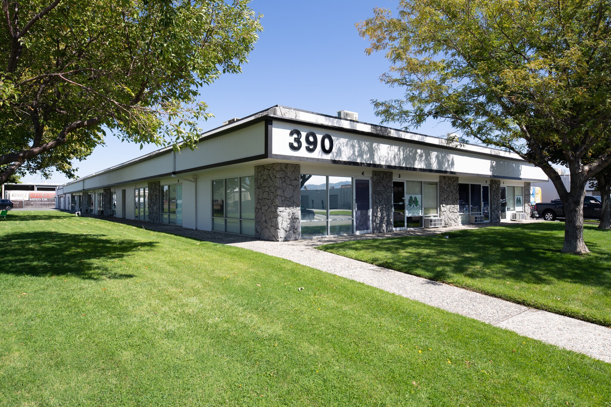 380 Freeport Blvd, Sparks, NV à louer Photo principale– Image 1 sur 27
